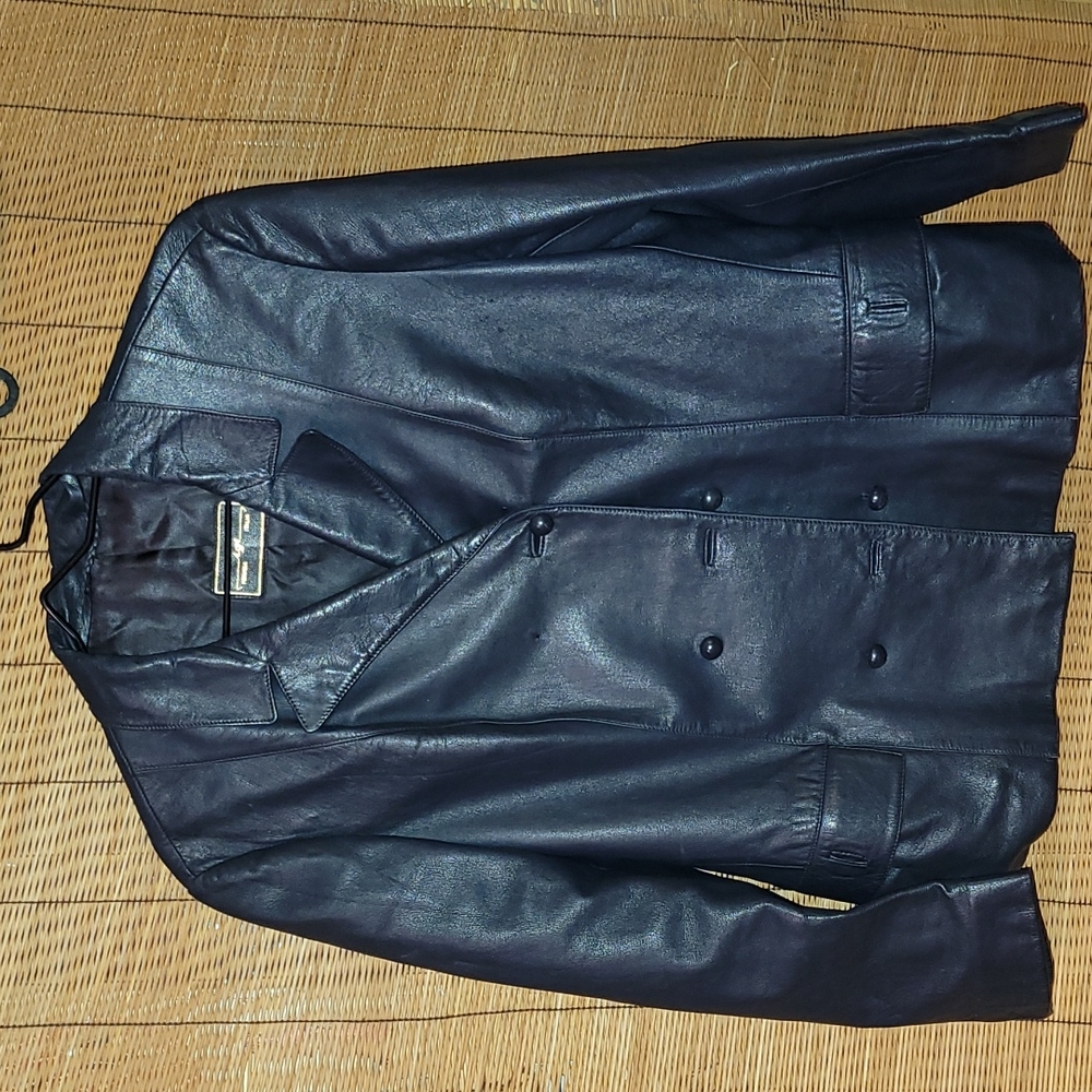 Vintage.  Perugia Italia. Perfis Basing Grain. Made in England. Size 46